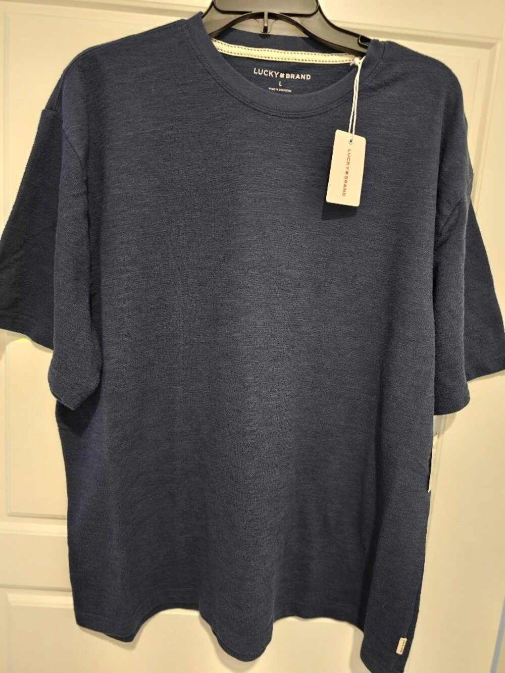 Mens Lucky Brand tee crewneck
